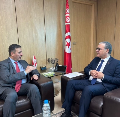 وزير الاقتصاد التونسي وسفير الأردن يؤكدان على تعزيز العلاقات الاقتصادية بين البلدين