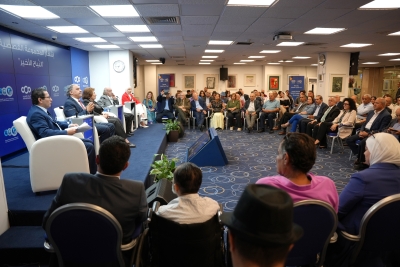 الأديب العدوان يشهر مجموعته القصصية (النباح الأخير) في شومان