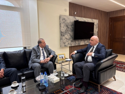 رئيس جامعة عمان العربية يزور سفارة أذربيجان لبحث آفاق التعاون الأكاديمي والثقافي