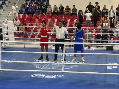 ليث عجيلات يتوّج بذهبية بطولة المملكة للملاكمة