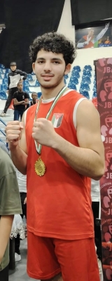 ليث عجيلات يتوّج بذهبية بطولة المملكة للملاكمة