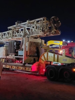 ضبط حفارة مخالفة خلال عملية حفر غير مرخصة في البتراوي – الزرقاء