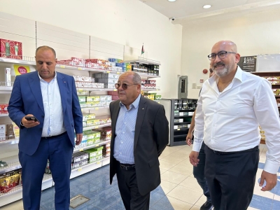 المجالي يتفقد الأسواق الحرة في المدورة