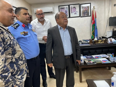 المجالي يتفقد الأسواق الحرة في المدورة