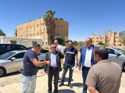 المجالي يتفقد الأسواق الحرة في المدورة