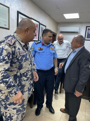 المجالي يتفقد الأسواق الحرة في المدورة