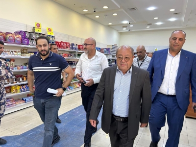 المجالي يتفقد الأسواق الحرة في المدورة