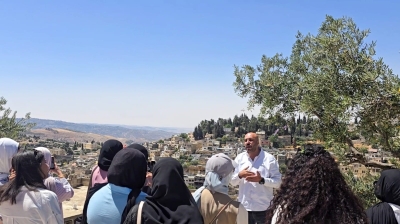 زيارة ميدانية لطلبة هندسة العمارة في جامعة عمان العربية إلى مدينة السلط لتعزيز المهارات التطبيقية والمعرفية