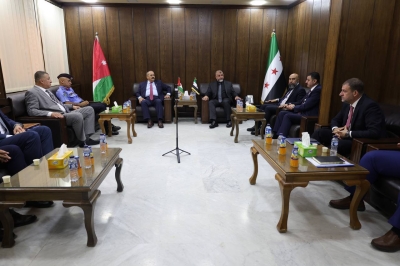 محافظ درعا يستقبل وفدًا أردنيًا رسميًا