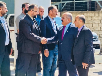 محافظ درعا يستقبل وفدًا أردنيًا رسميًا