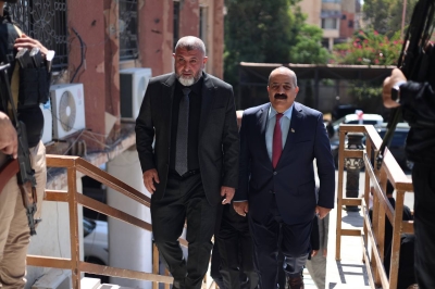 محافظ درعا يستقبل وفدًا أردنيًا رسميًا