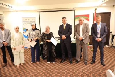 الحنيفات يرعى حفل تخريج المشاركين في مشروع (بذور)