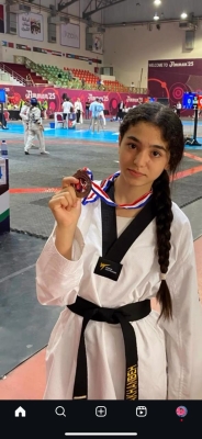 جنى ونور الشخانبة تتألقان في بطولة الفارس الدولية 2025