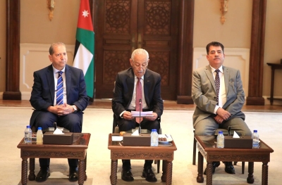 وفد برئاسة رئيس جامعة عمّان العربية يزور الديوان الملكي الهاشمي تأكيداً على الولاء والانتماء الوطني