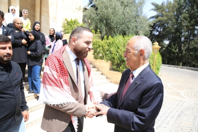 وفد برئاسة رئيس جامعة عمّان العربية يزور الديوان الملكي الهاشمي تأكيداً على الولاء والانتماء الوطني