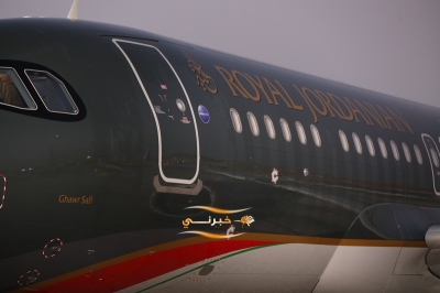 وصول أول طائرة إيرباص A320neo للملكية الأردنية إلى مطار عمّان المدني