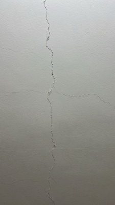 الأردن .. إخلاء بناية في ضاحية الرشيد شمالي العاصمة عمان - صور