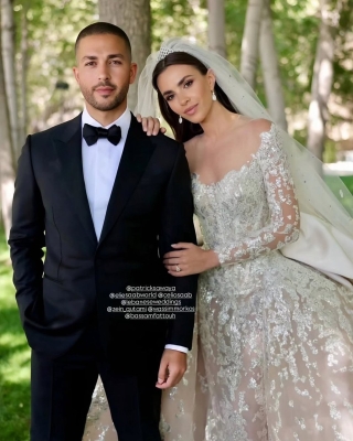 زين قطامي تتألق بفستان إيلي صعب في ختام زفاف أسطوري