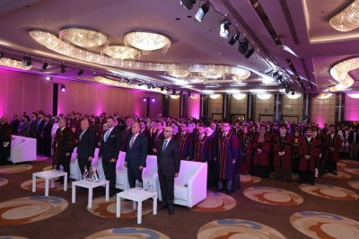 جامعة الشرق الأوسط تحتفل بتخريج طلبتها المصريين في القاهرة