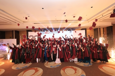 جامعة الشرق الأوسط تحتفل بتخريج طلبتها المصريين في القاهرة