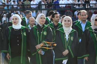جامعة الزيتونة الأردنية تحتفل بتخريج طلبة الفصل الدراسي الثاني