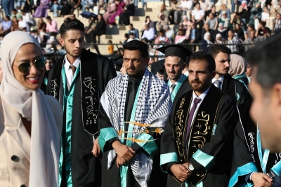 جامعة الزيتونة الأردنية تحتفل بتخريج طلبة الفصل الدراسي الثاني
