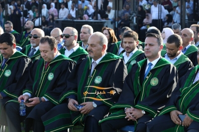 جامعة الزيتونة الأردنية تحتفل بتخريج طلبة الفصل الدراسي الثاني