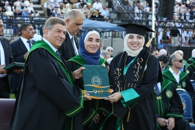 جامعة الزيتونة الأردنية تحتفل بتخريج طلبة الفصل الدراسي الثاني