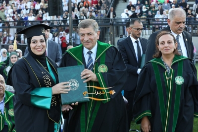 جامعة الزيتونة الأردنية تحتفل بتخريج طلبة الفصل الدراسي الثاني