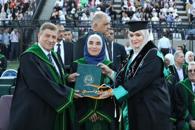 جامعة الزيتونة الأردنية تحتفل بتخريج طلبة الفصل الدراسي الثاني