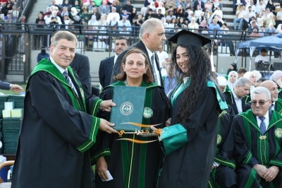 جامعة الزيتونة الأردنية تحتفل بتخريج طلبة الفصل الدراسي الثاني