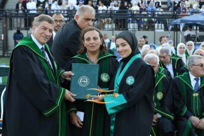 جامعة الزيتونة الأردنية تحتفل بتخريج طلبة الفصل الدراسي الثاني