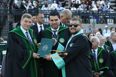 جامعة الزيتونة الأردنية تحتفل بتخريج طلبة الفصل الدراسي الثاني