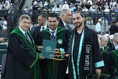 جامعة الزيتونة الأردنية تحتفل بتخريج طلبة الفصل الدراسي الثاني