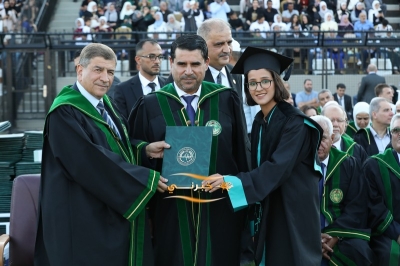 جامعة الزيتونة الأردنية تحتفل بتخريج طلبة الفصل الدراسي الثاني