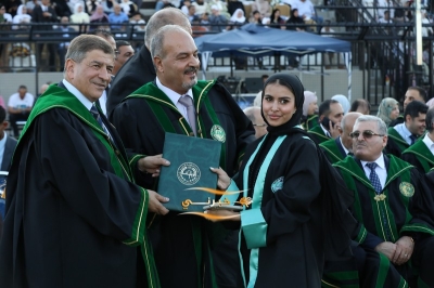 جامعة الزيتونة الأردنية تحتفل بتخريج طلبة الفصل الدراسي الثاني