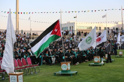 جامعة الزيتونة الأردنية تحتفل بتخريج الفوج الـ 29 من طلبة كليات الأعمال، الآداب، الحقوق، الهندسة والتكنولوجيا، والعمارة