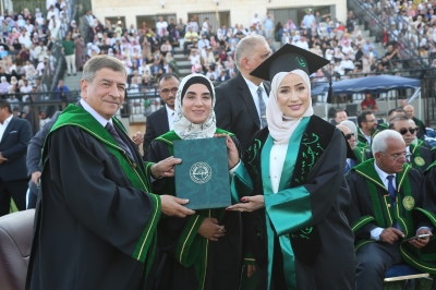جامعة الزيتونة الأردنية تحتفل بتخريج الفوج الـ 29 من طلبة كليات الأعمال، الآداب، الحقوق، الهندسة والتكنولوجيا، والعمارة