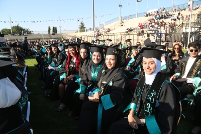 جامعة الزيتونة الأردنية تحتفل بتخريج الفوج الـ 29 من طلبة كليات الأعمال، الآداب، الحقوق، الهندسة والتكنولوجيا، والعمارة