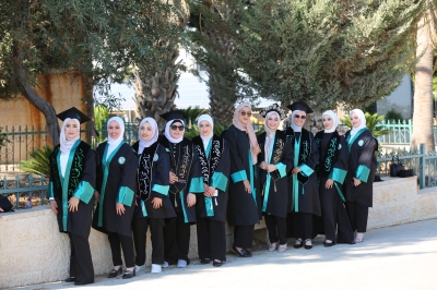 جامعة الزيتونة الأردنية تحتفل بتخريج الفوج الـ 29 من طلبة كليات الأعمال، الآداب، الحقوق، الهندسة والتكنولوجيا، والعمارة