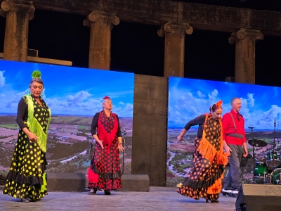 مسرح الساحة الرئيسية في جرش يتزين بالأصالة والتراث واختلاف الثقافات