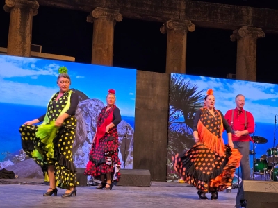 مسرح الساحة الرئيسية في جرش يتزين بالأصالة والتراث واختلاف الثقافات