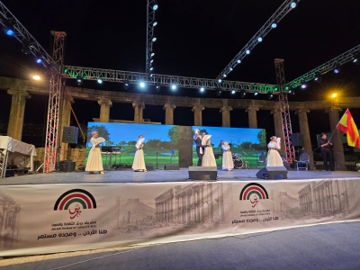 مسرح الساحة الرئيسية في جرش يتزين بالأصالة والتراث واختلاف الثقافات