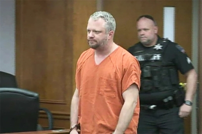 طبيب أميركي يسمم شريكة حياته بسبب الضجر منها