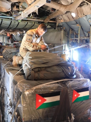 الجيشان الأردني و الإماراتي ينفذان إنزالين جويين على قطاع غزة