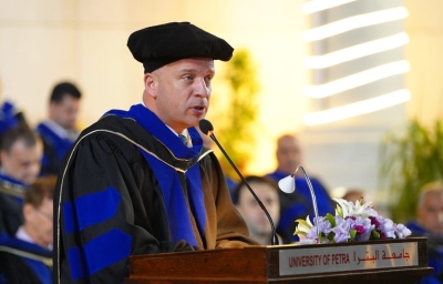 رئيس جامعة البترا يرعى حفل تخريج الفوج 31 ويعلن عن استحداث برامج جديدة