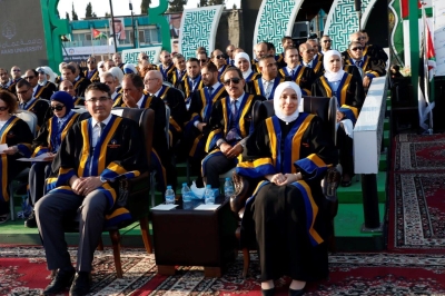 الجازي يرعى حفل تخريج الفوج الخامس والعشرين من طلبة جامعة عمان العربية