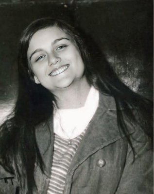 مقتل الفنانة  ديالا الوادي خنقاً في هجوم على منزلها بدمشق!