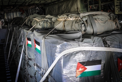 جسور جوية أردنية مستمرة لإغاثة غزة بمشاركة دولية واسعة - صور