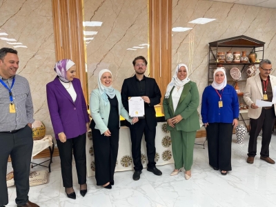 صيدلة عمان العربية تُعزز كفاءة طلبتها ببرنامج تطبيقي في الصناعات الدوائية